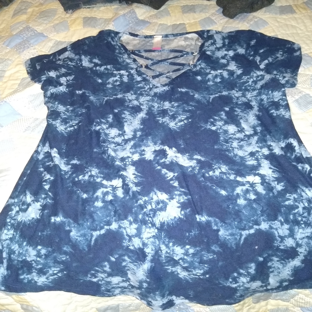 Super soft beautiful juniors size 3 XL or 21